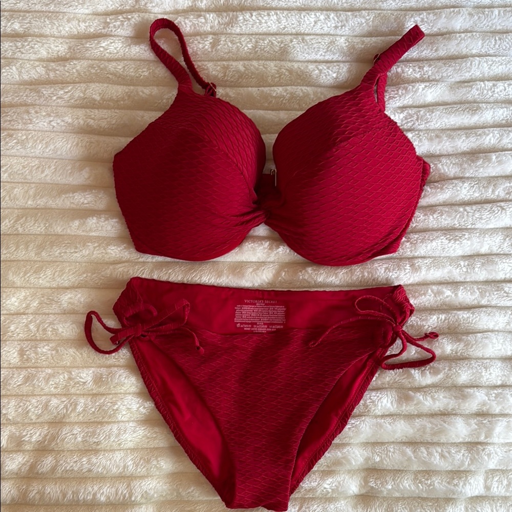 NWOT 36DDD/L Victoria's Secret Red Bikini Set Adjustable Ties